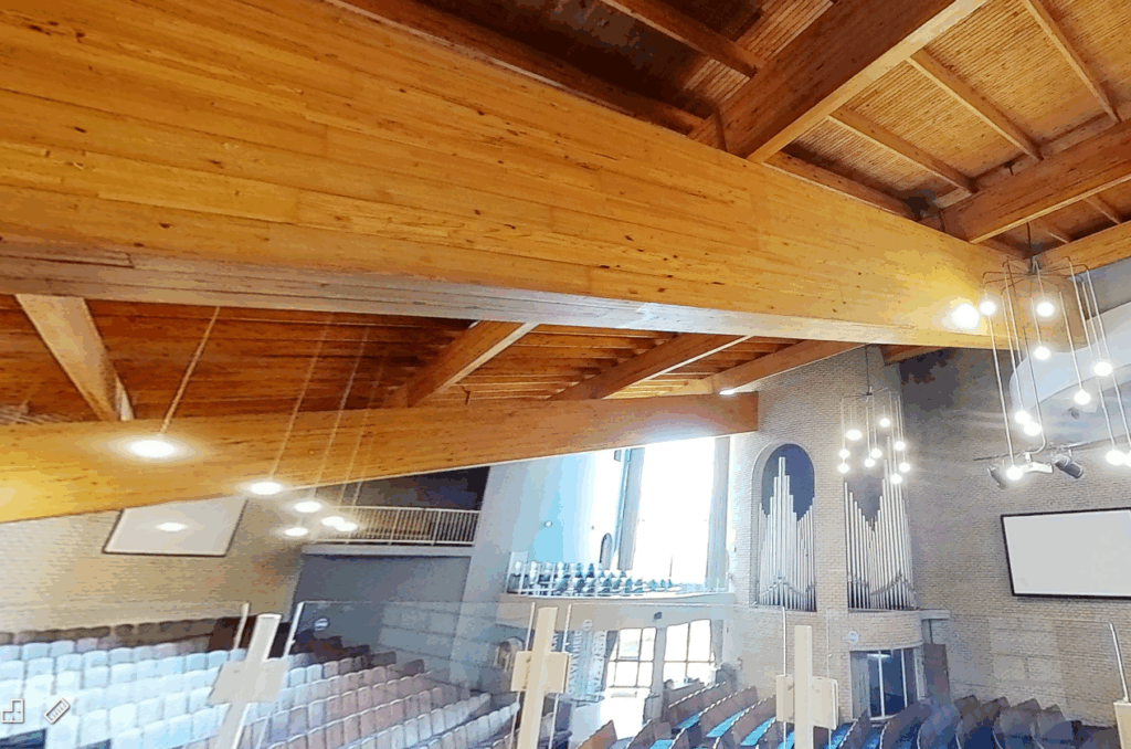 Glulam beam roof structure